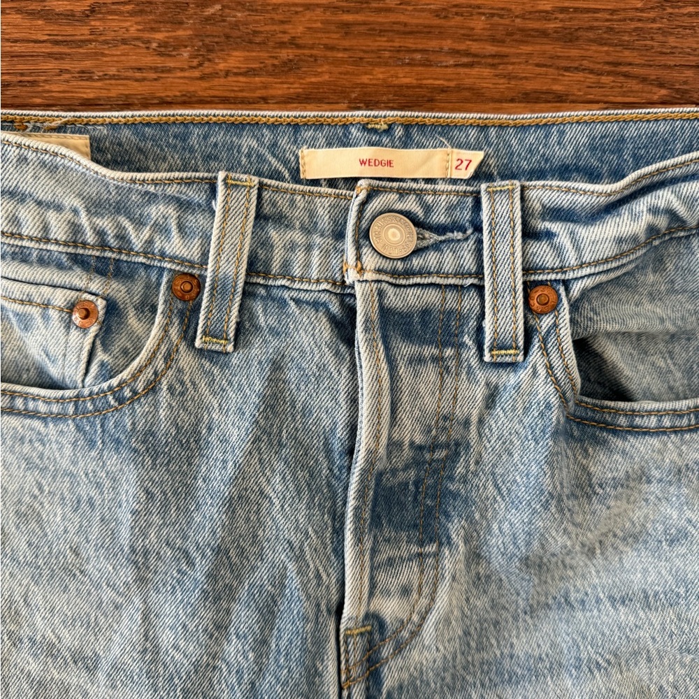Levi’s Wedgie Jeans sz 27